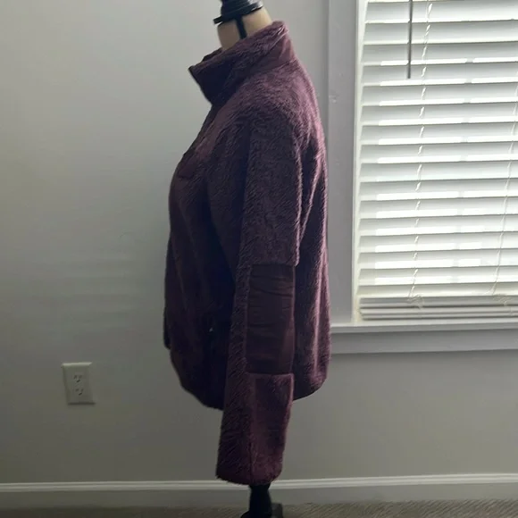 Women's L.L.Bean Hi-Pile Fleece Jacket - Picture 3 of 7